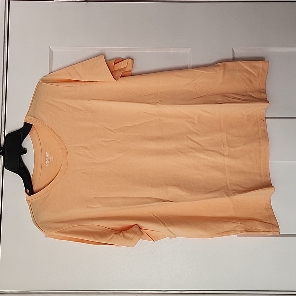 NWOT. Lands'end. Peach short sleeve Tee. XL(P)